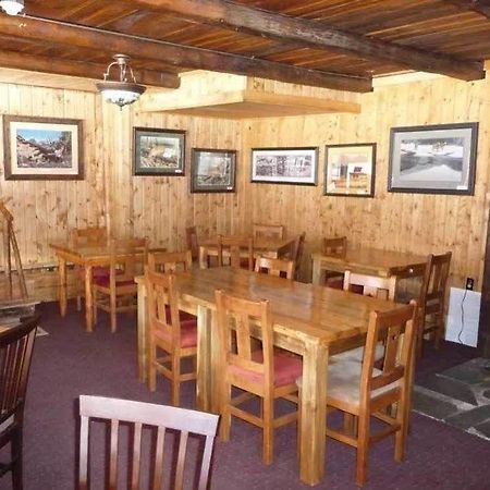 The Twin Lakes Inn Exterior foto