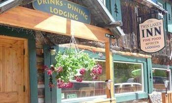 The Twin Lakes Inn Exterior foto