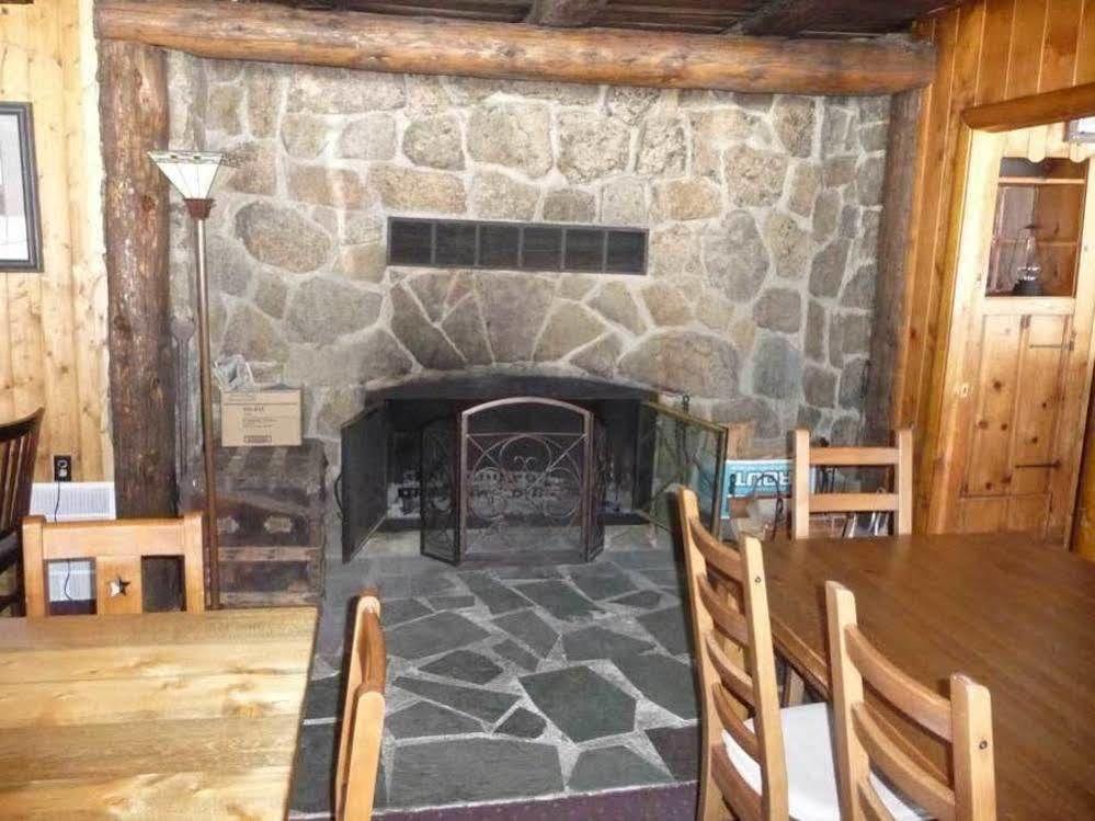 The Twin Lakes Inn Exterior foto